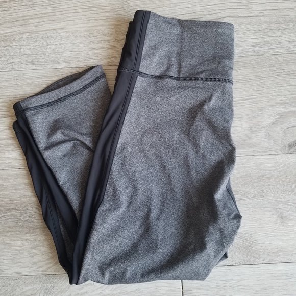 lululemon athletica Pants - LULULEMON High Rise Squad Goals Crop | 17"